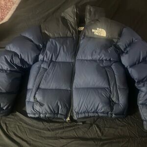 North Face 700 Navy blue 
Men Size small